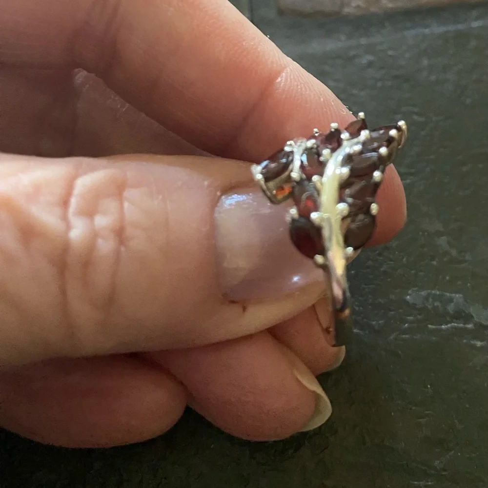 Sterling and garnet ring size 8.5-9 - Picture 3 of 6